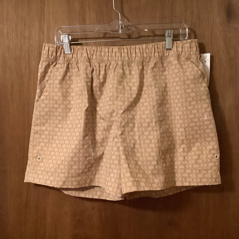 Champion campus woven 4” short new